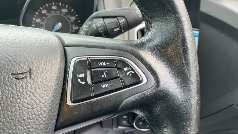 Ford Focus 1.0 EcoBoost 125 Titanium 5dr Petrol Hatchback